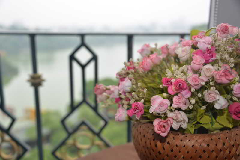 Lakeside Palace Hotel Ханой Екстер'єр фото